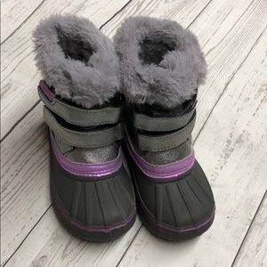 London fog snow boots size 8